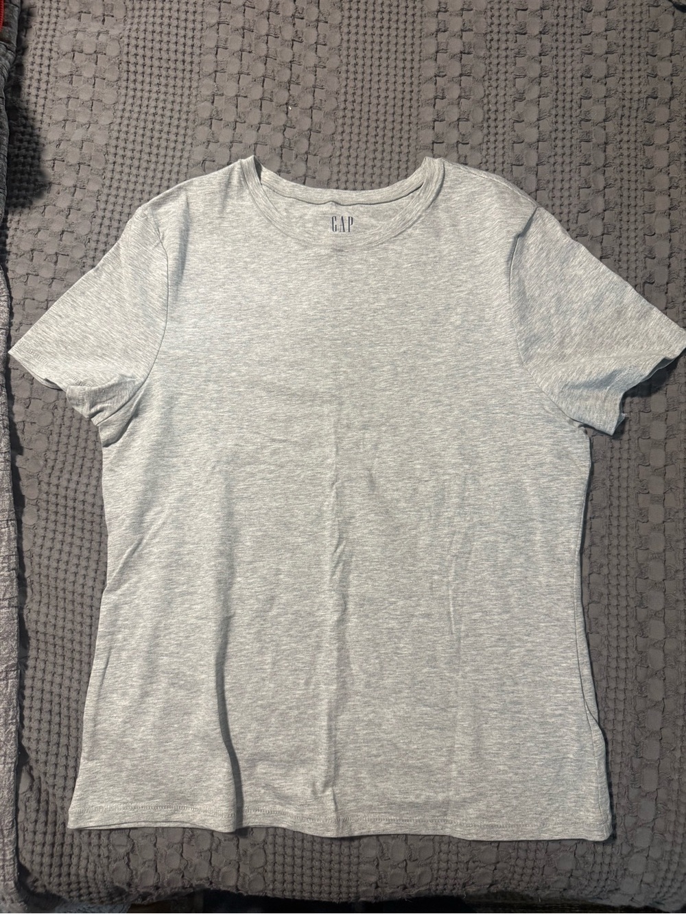 GAP close knit crew neck tee